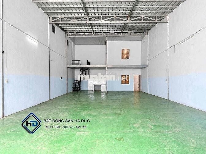 Xưởng 10x25 mặt tiền đường nhựa cách Lê Thị Riêng 50m