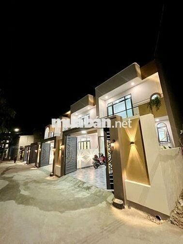 700 Triệu Sở Hữu Ngay Nhà 1 Trệt 2 Lầu Nằm Ngay Quốc Lộ 13