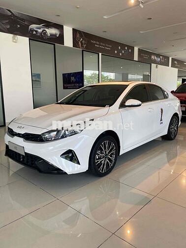 Kia K3 Luxury 1.6L Tự động Trắng
