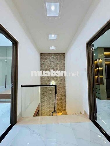 b nhà 2 tầng mới 3 pn  ngay chiến lược gần aeon bình tân