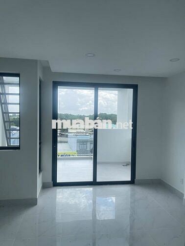 Nhà nguyên căn mới xây, 12tr MT T.trệt: 6m2x21m, 1Trệt, 3Lầu, 3PN, 4WC