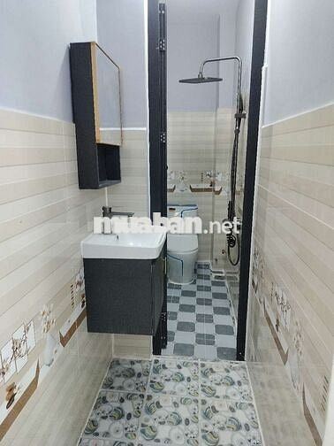 Nhà MT Trần Hải Phụng & TL10 . DT 4,5x30.