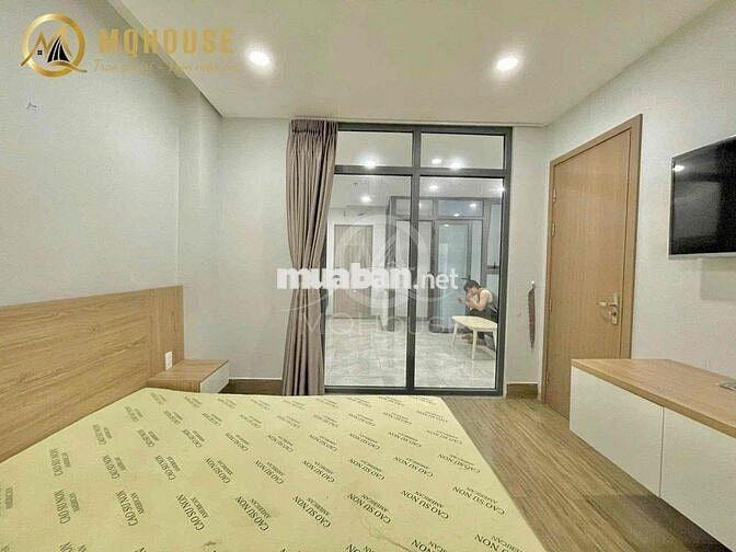 CHDV full nội thất 2pn2wc ban công, cửa sổ máy giặt riêng ngay sân bay