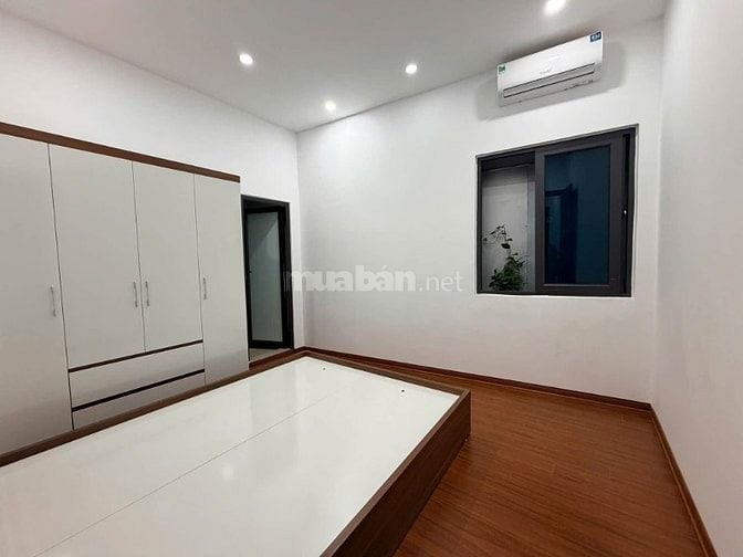 Nhà đẹp ngõ Phan Kế Bính, giá 12.5 tỷ, hơn 42m2x5T, ở luôn, ẢNH THẬT 