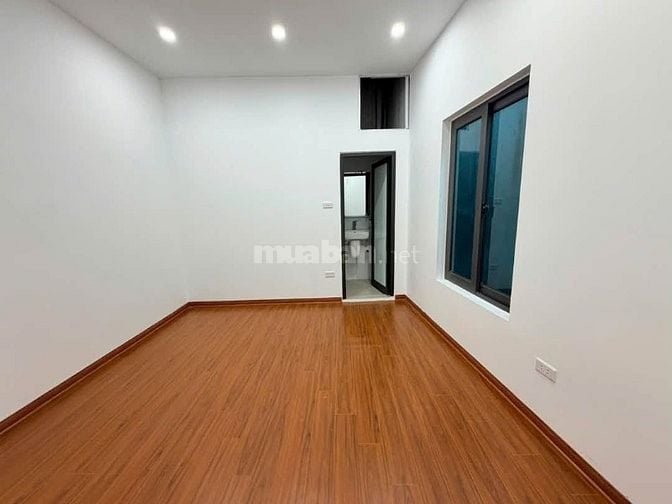 Nhà đẹp ngõ Phan Kế Bính, giá 12.5 tỷ, hơn 42m2x5T, ở luôn, ẢNH THẬT 