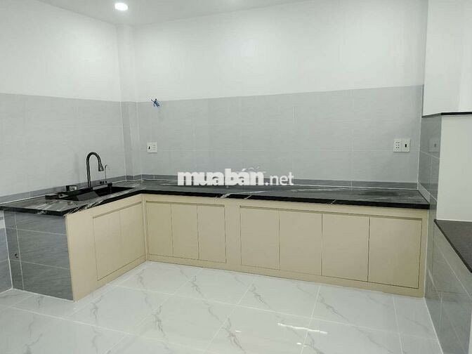 Nhà MT Trần Hải Phụng & TL10 . DT 4,5x30.