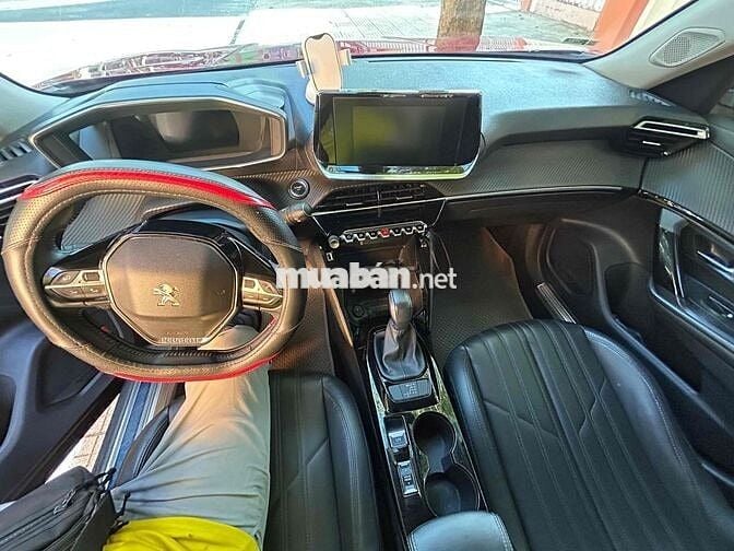 Peugeot 2008 GT line 2022 Đỏ 11 vạn