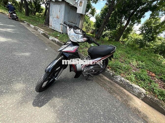Yamaha Sirius Thể thao Đen