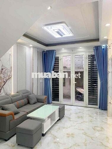 Quận 7 - 4 Tỷ 860 - Nhà  3 Tầng - 4PN - Hẻm Xe Hơi