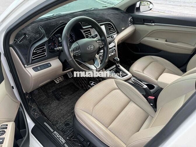Elantra 2.0Gls 2021 Trắng 7 vạn zin