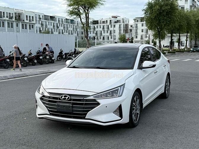 Elantra 2.0Gls 2021 Trắng 7 vạn zin