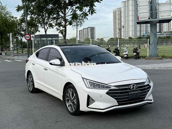 Elantra 2.0Gls 2021 Trắng 7 vạn zin
