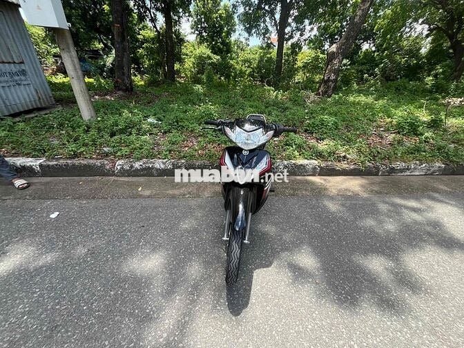 Yamaha Sirius Thể thao Đen