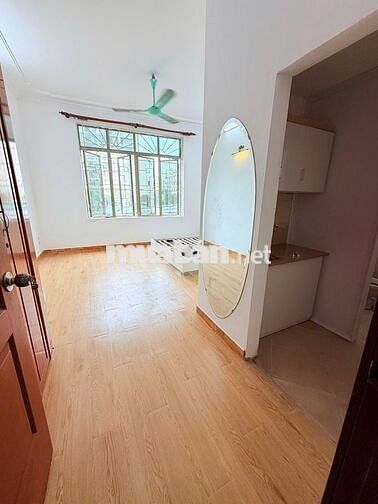 Cho thuê CCMN mới tinh ở 172 Hào Nam