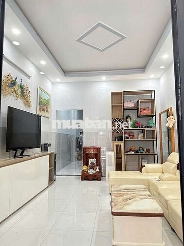 4,2x25 mới đẹp 2pn có sân sau hẻm 7m ô tô đậu gần chợ ba bầu 
