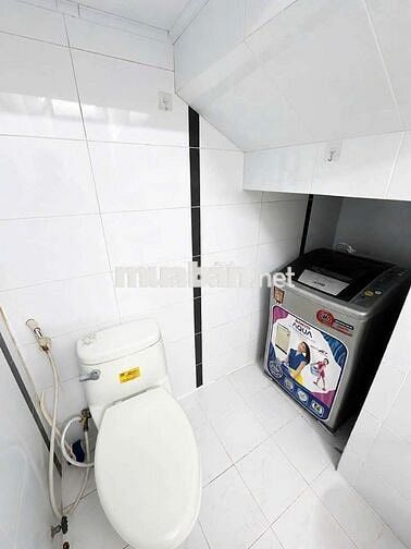 Cho thuê phòng trọ 1PN 28m² Đường Cách Mạng Tháng 8,Q10,Vạn Hạnh Mall