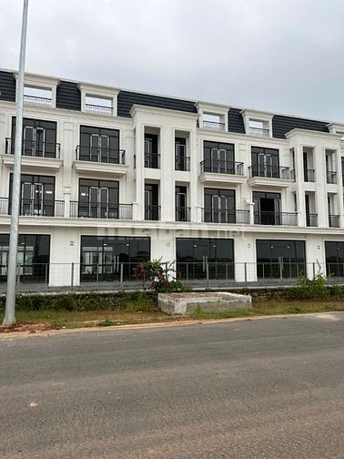 Nhà vườn HUD Mê Linh 135m2 mặt tiền 6m chỉ từ 10,3 tỷ/căn