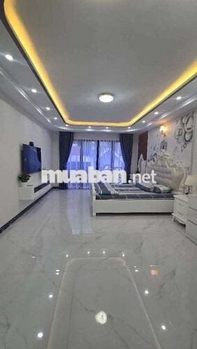 248/3 lê văn lương q7 hẻm 6m . DT.4x18m 1 trệt 1 lầu 2 pn  2 máy lạnh