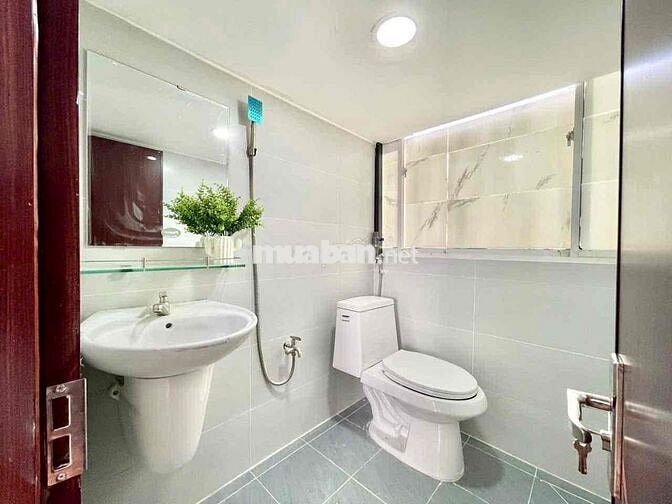 DUPLEX NGAY UEH-B , HUFLIT, BÁCH KHOA