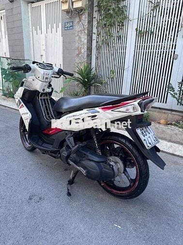 Yamaha Nouvo 6 Fi Trắng đỏ