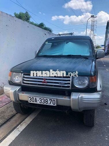 Mitsubishi Pajero V33