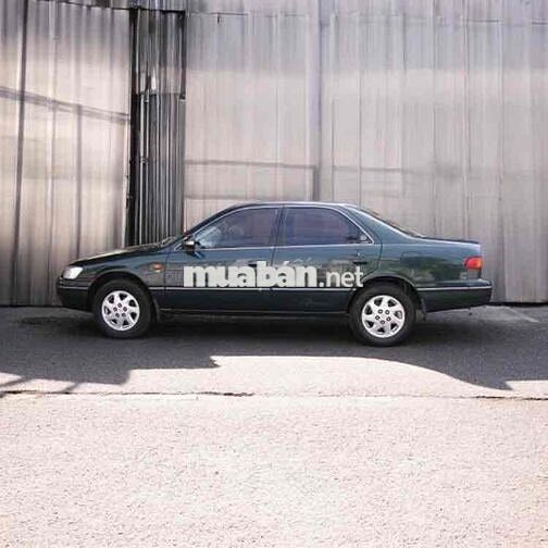 Toyota Camry 2000 Số sàn Xanh