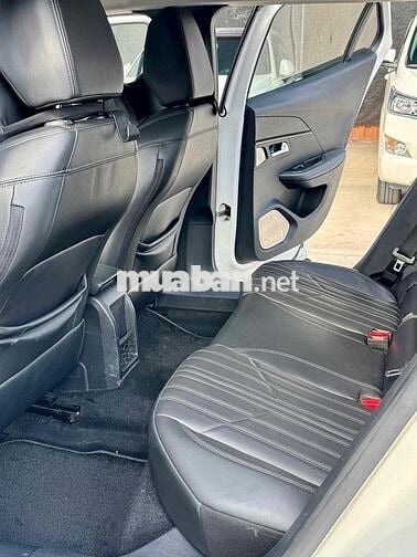 Peugeot 2008 GTline 2020 Trắng 45.000km