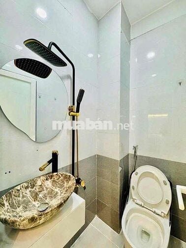 CHO THUÊ NHÀ 9TR 2 LẦU 2PN FULL NỘI THẤT