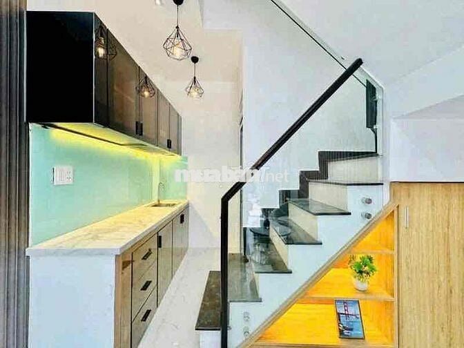 CHO THUÊ NHÀ 9TR 2 LẦU 2PN FULL NỘI THẤT