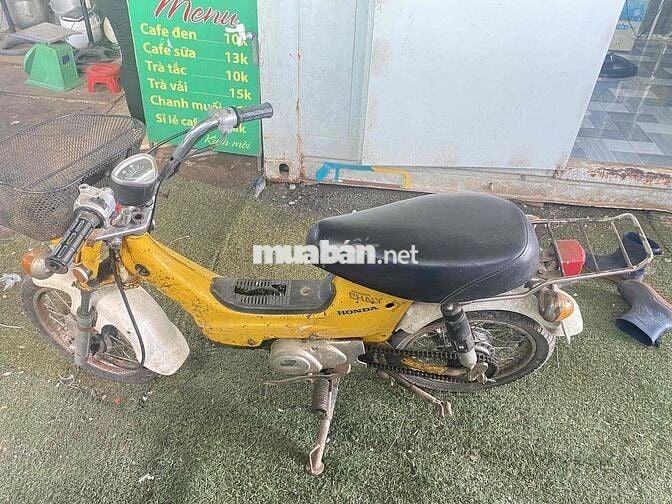 Honda Chaly Cổ điển Vàng