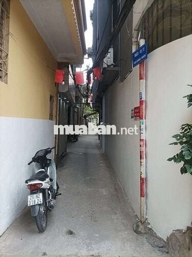Cho thuê nhà 33m2x4,5T ngõ 162A ĐÔNG THIÊN 