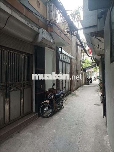 Cho thuê nhà 33m2x4,5T ngõ 162A ĐÔNG THIÊN 