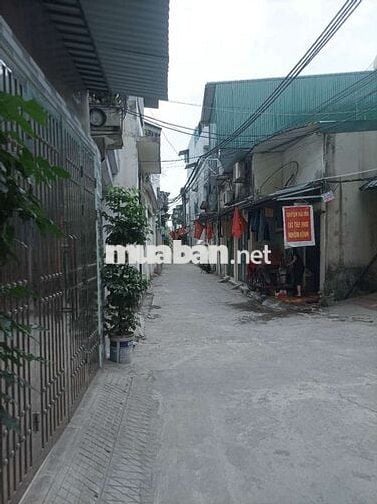 Cho thuê nhà 33m2x4,5T ngõ 162A ĐÔNG THIÊN 
