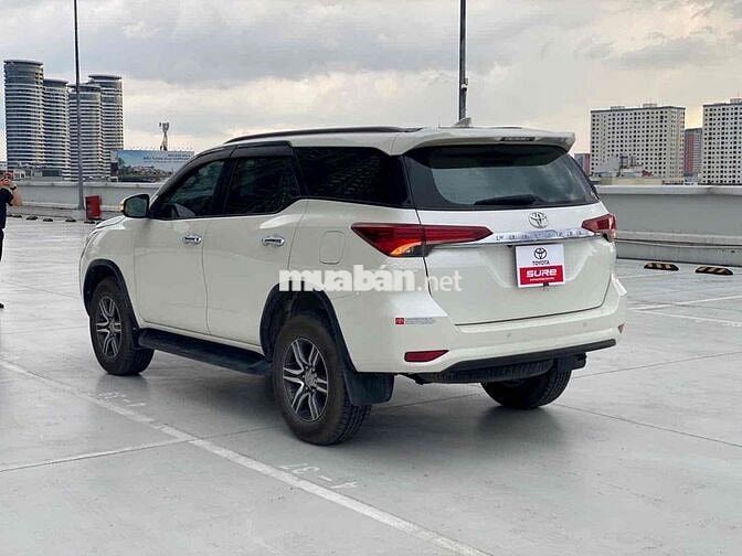 Toyota Fortuner 2.7V AT 2019 Trắng