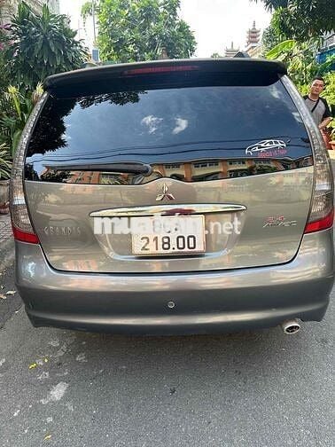 Mitsubishi Grandis 2005 Xám 7 chỗ