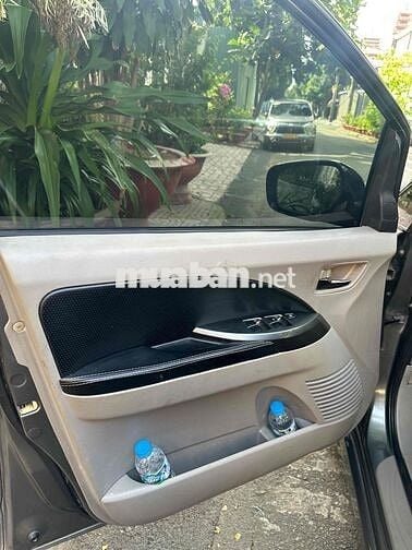 Mitsubishi Grandis 2005 Xám 7 chỗ