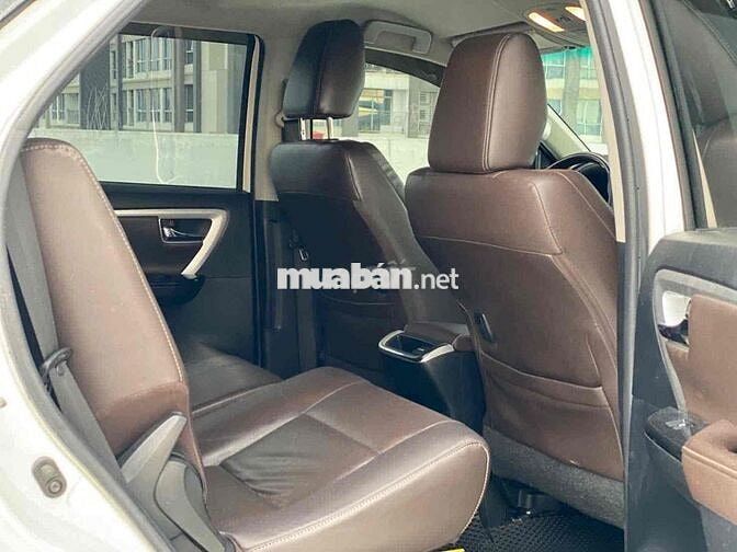 Toyota Fortuner 2.7V AT 2019 Trắng