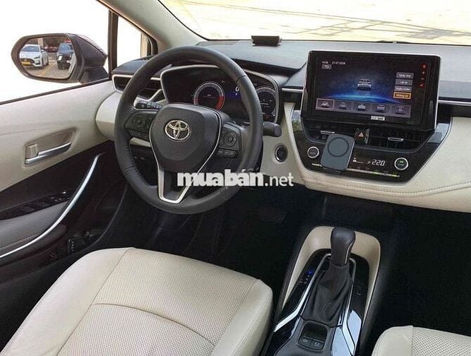 Toyota Corolla Altis 1.8V 2025 Trắng