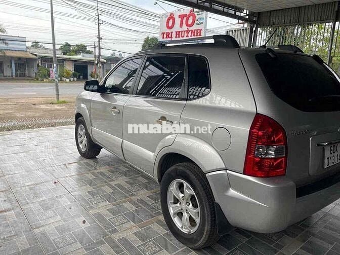 bán hyundai tucson,đời 2009, 2 cầu ,số tự động.