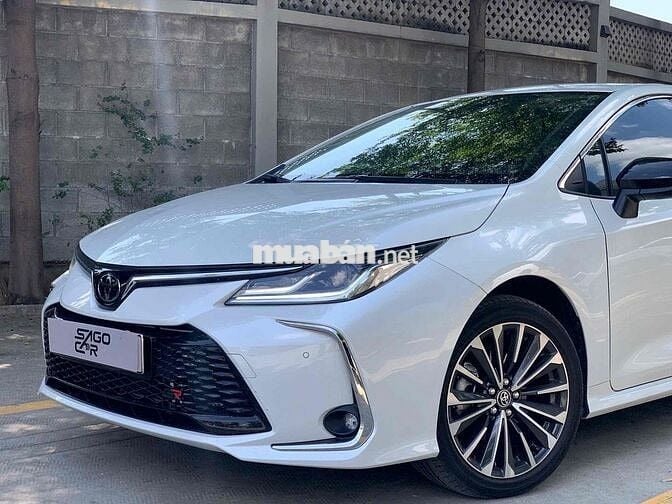 Toyota Corolla Altis 1.8V 2025 Trắng