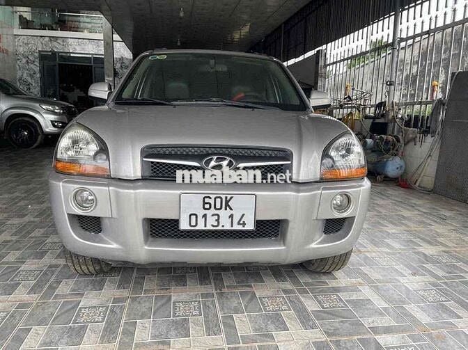 bán hyundai tucson,đời 2009, 2 cầu ,số tự động.