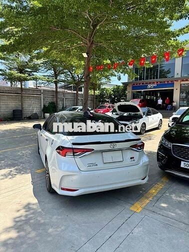 Toyota Altis 1.8V 2025 Trắng 14.000 Km