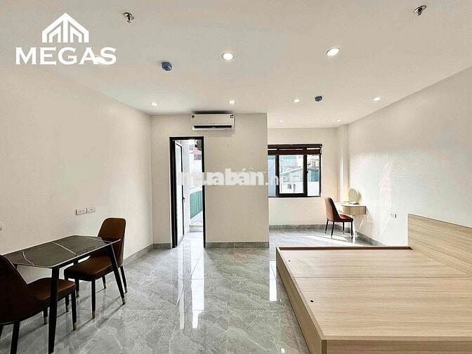 STUDIO 35m2 BAN CÔNG CỬA SỔ THOÁNG - ĐI BỘ QUA TOÀ NHÀ VIETTEL