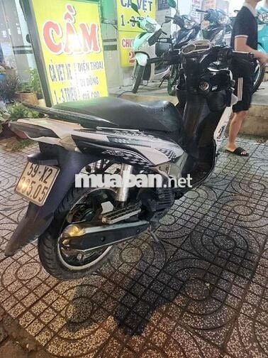 Yamaha nouvo 5 Trắng đen FI