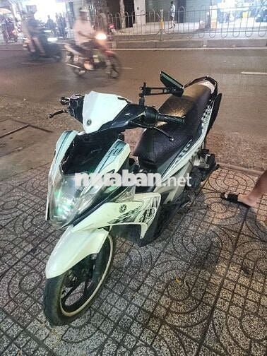 Yamaha nouvo 5 Trắng đen FI