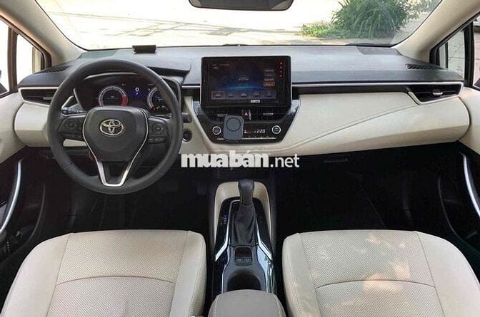 Toyota Corolla Altis 1.8V 2025 Trắng