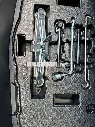 Toyota Altis 1.8V 2025 Trắng 14.000 Km