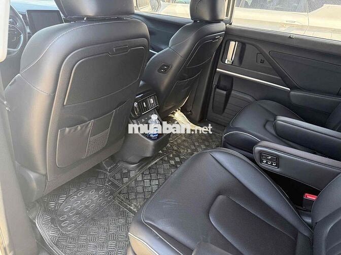 Hyundai Custin 2023 2.0 Turbo Trắng xe lái thử