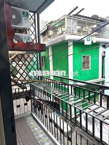 Cho thuê nhà Phó Cơ Điều, Q.5, 4x10, 2PN 2WC, HXH