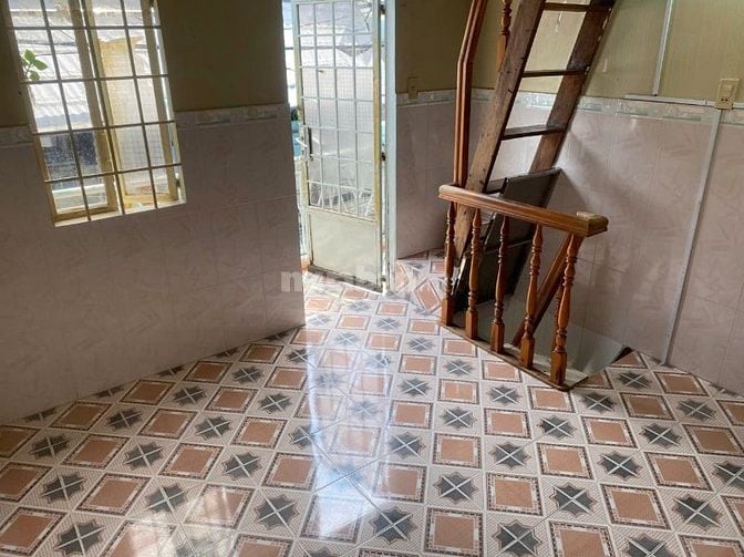 Nhà phố , đường Lê thị bạch cát , quận 11 . 
